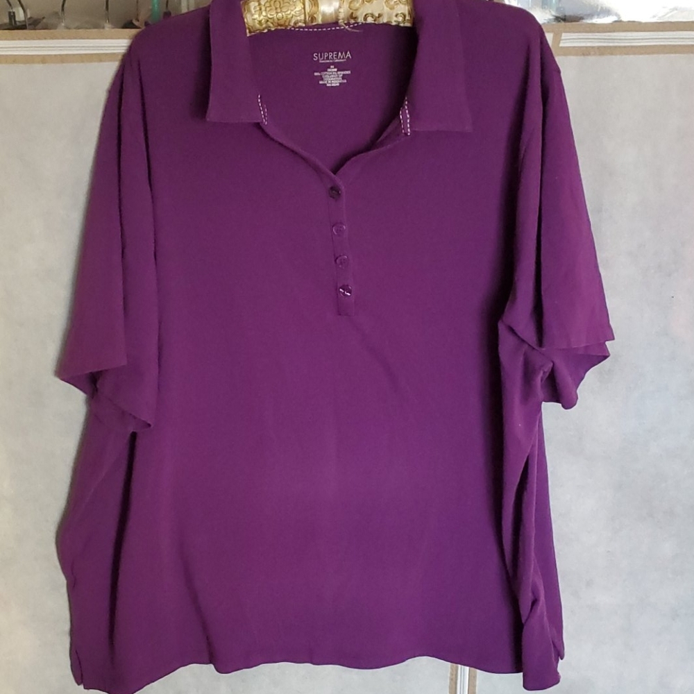 Woman's shortsleeve collar shirt